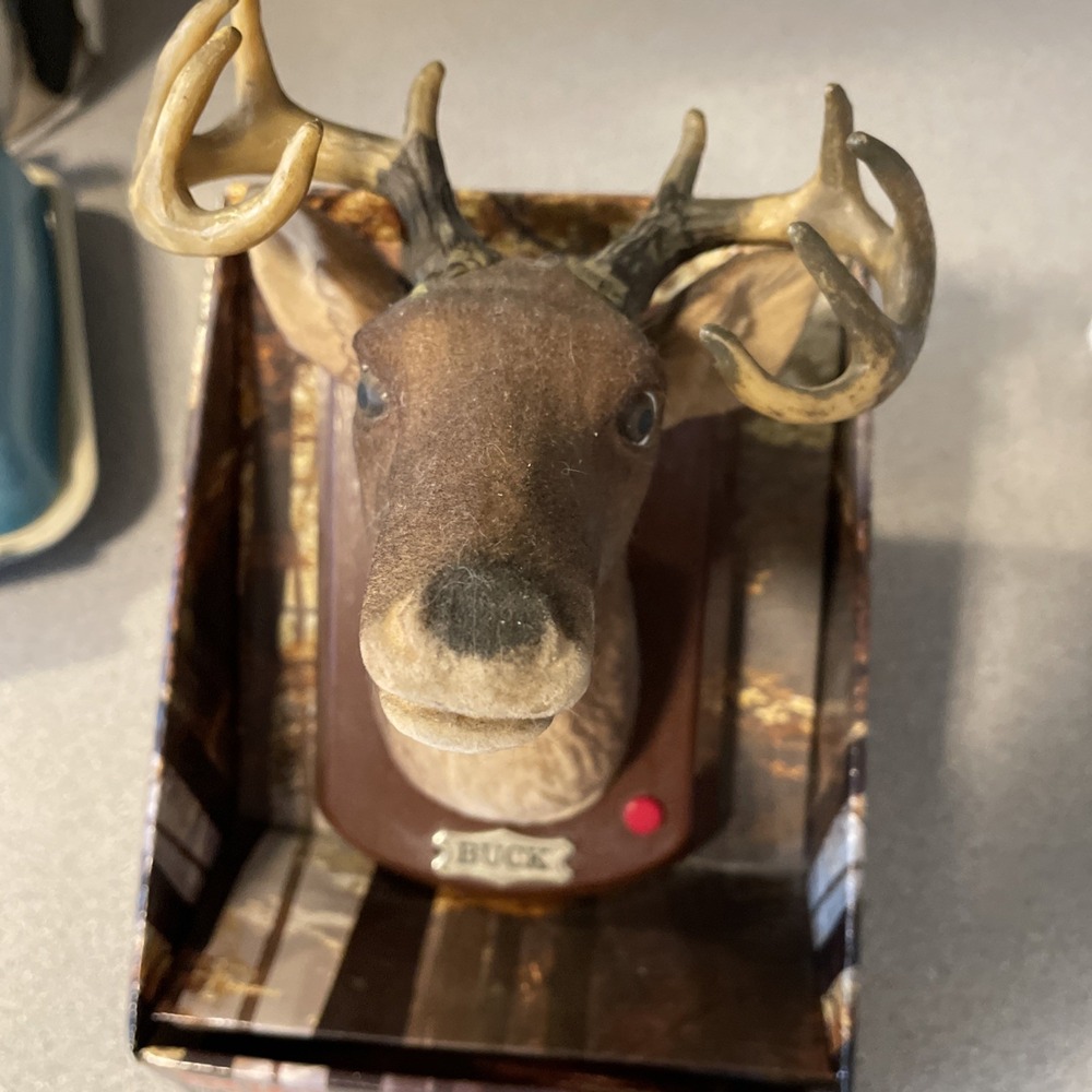 2009 Gemmy Buck The Animated Trophy Wall Mounted Singing Talking Deer Rare! - Picture 3 of 7